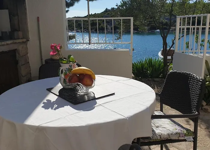 6135b Apartment Grebastica